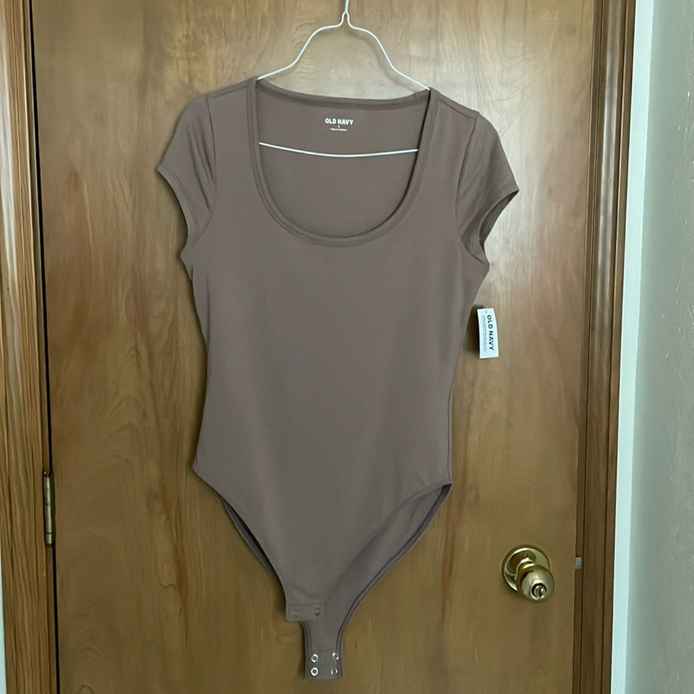 WOMENS Old Navy Cap Sleeve Scoop Neck Bodysuit, size small, dusted chocolate NWT